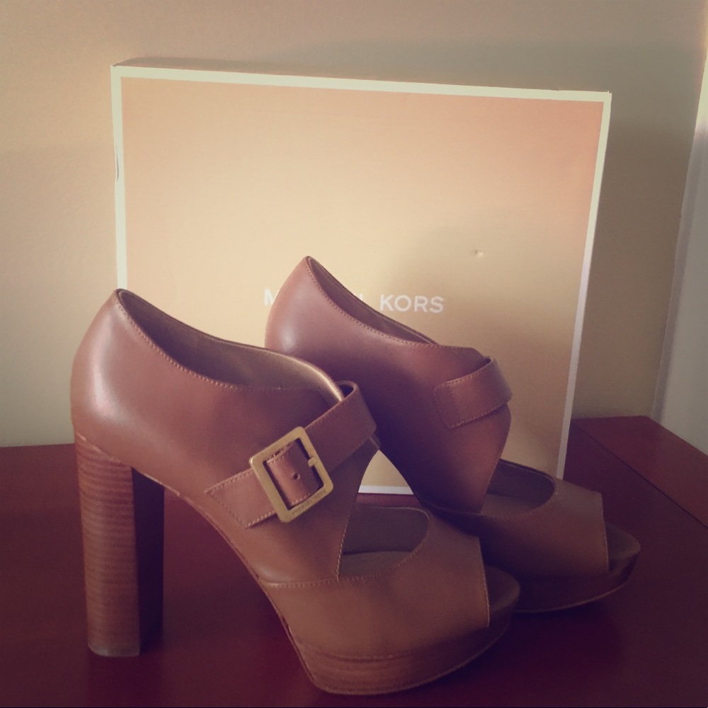 Michael Kors open toe heels size 9